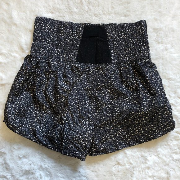 Free People movement the way home shorts leopard print high rise short size M - Picture 5 of 12